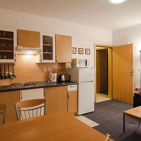 Marco Shipping Apartment